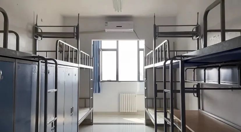 北京林业大学宿舍条件怎么样,有空调和独立卫生间吗?(附宿舍图片)