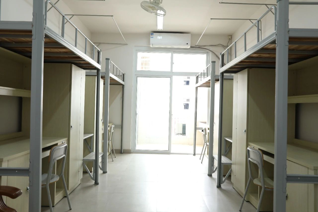 武夷学院宿舍条件怎么样,有空调和独立卫生间吗?(附宿舍图片)