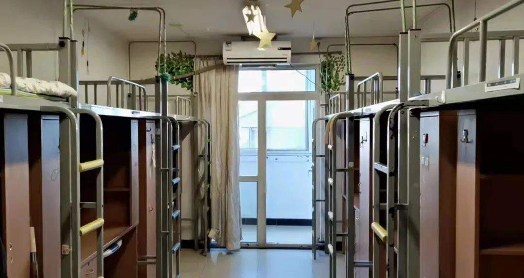 中国农业大学宿舍条件怎么样,有空调和独立卫生间吗?(附宿舍图片)