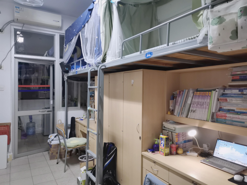 福建医科大学宿舍条件怎么样,有空调和独立卫生间吗?(附宿舍图片)