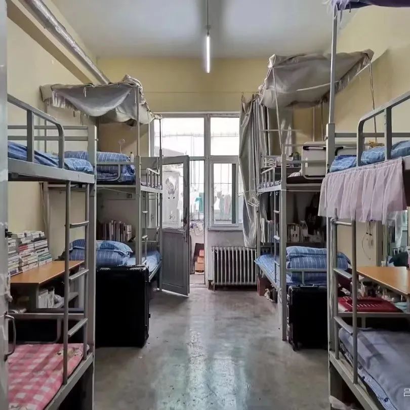 吕梁学院宿舍条件怎么样,有空调和独立卫生间吗?(附宿舍图片)