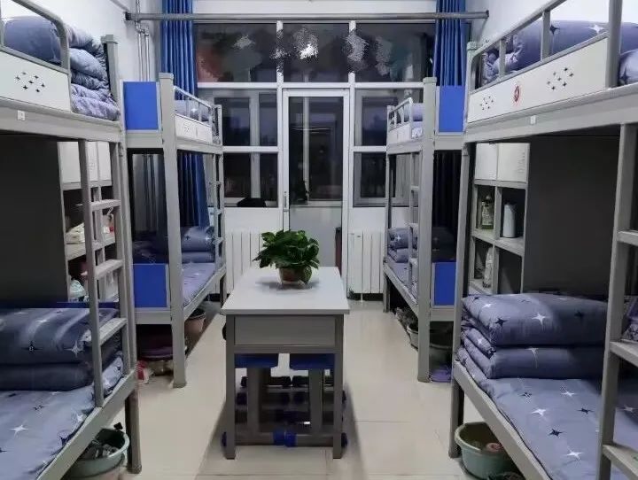 忻州师范学院宿舍条件怎么样,有空调和独立卫生间吗?(附宿舍图片)