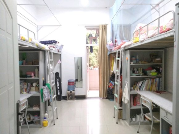 昆明医科大学宿舍条件怎么样,有空调和独立卫生间吗?(附宿舍图片)