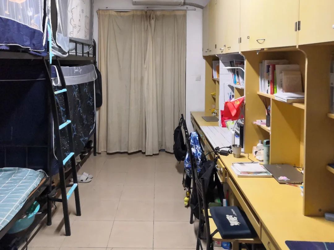 华东理工大学宿舍条件怎么样,有空调和独立卫生间吗?(附宿舍图片)