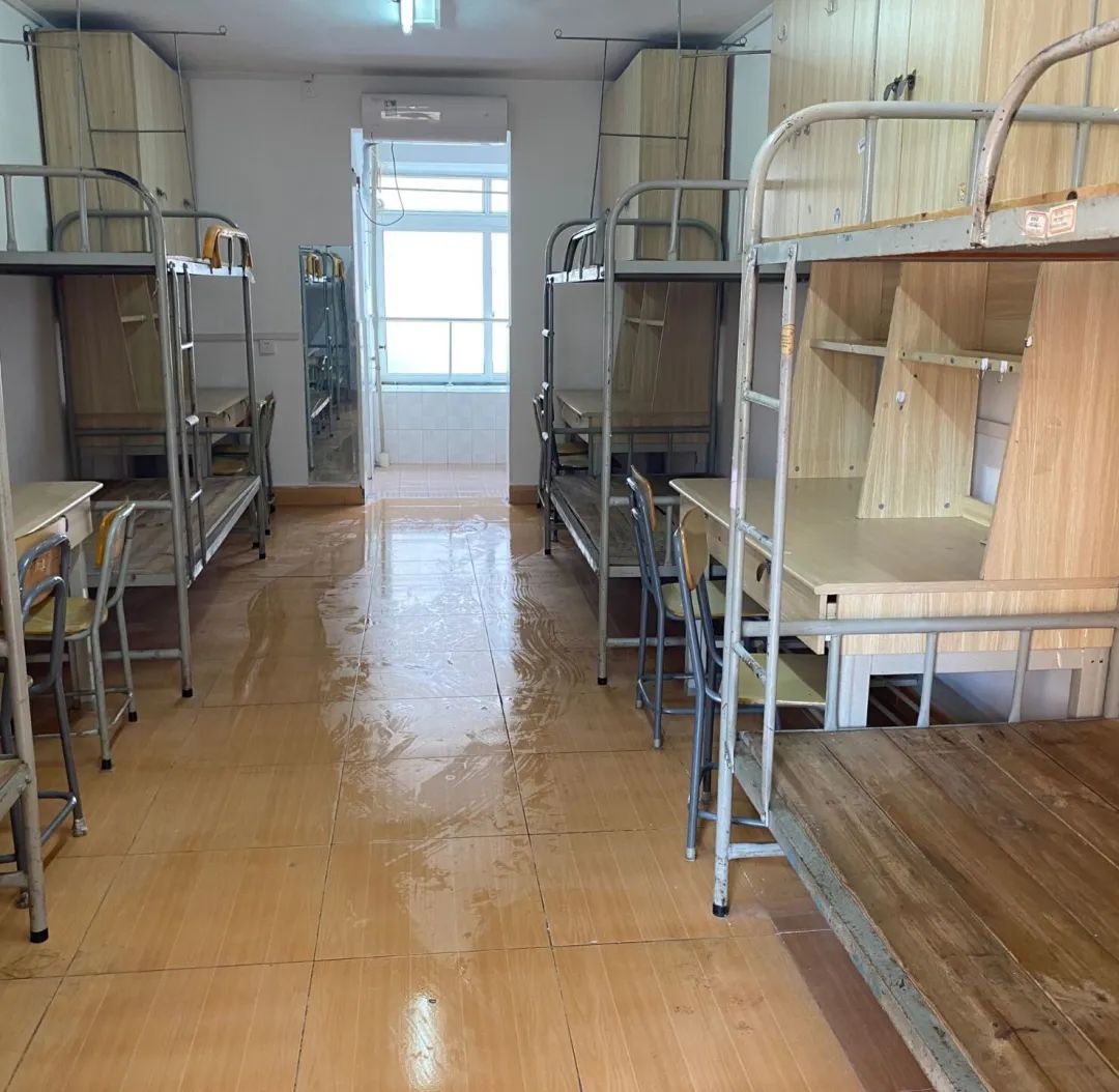 桂林航天工业学院宿舍条件怎么样,有空调和独立卫生间吗?(附宿舍图片)