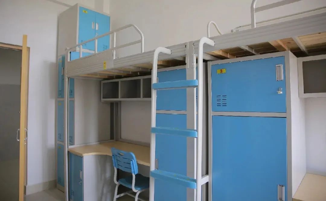 枣庄学院宿舍条件怎么样,有空调和独立卫生间吗?(附宿舍图片)