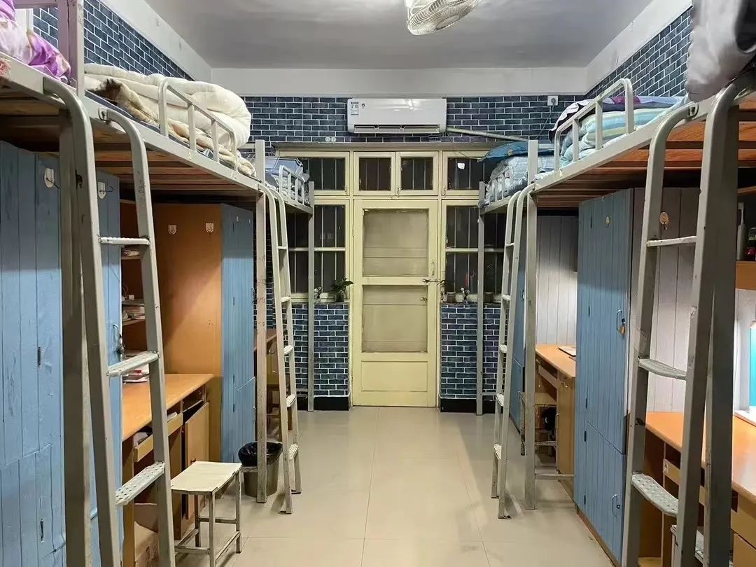 黄淮学院宿舍条件怎么样,有空调和独立卫生间吗?(附宿舍图片)