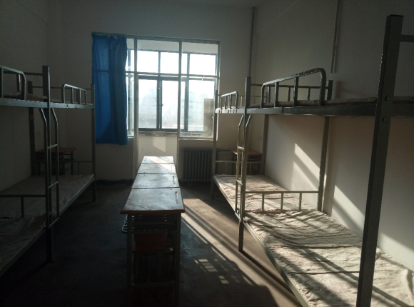 兰州工商学院宿舍条件怎么样,有空调和独立卫生间吗?(附宿舍图片)