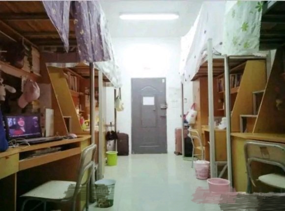 南昌大学宿舍条件怎么样,有空调和独立卫生间吗?(附宿舍图片)