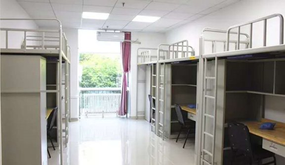 首都经济贸易大学宿舍条件怎么样,有空调和独立卫生间吗?(附宿舍图片)