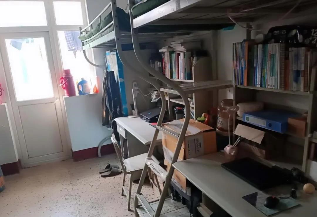 山西工程技术学院宿舍条件怎么样,有空调和独立卫生间吗?(附宿舍图片)