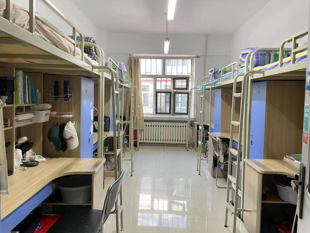 哈尔滨学院宿舍条件怎么样,有空调和独立卫生间吗?(附宿舍图片)