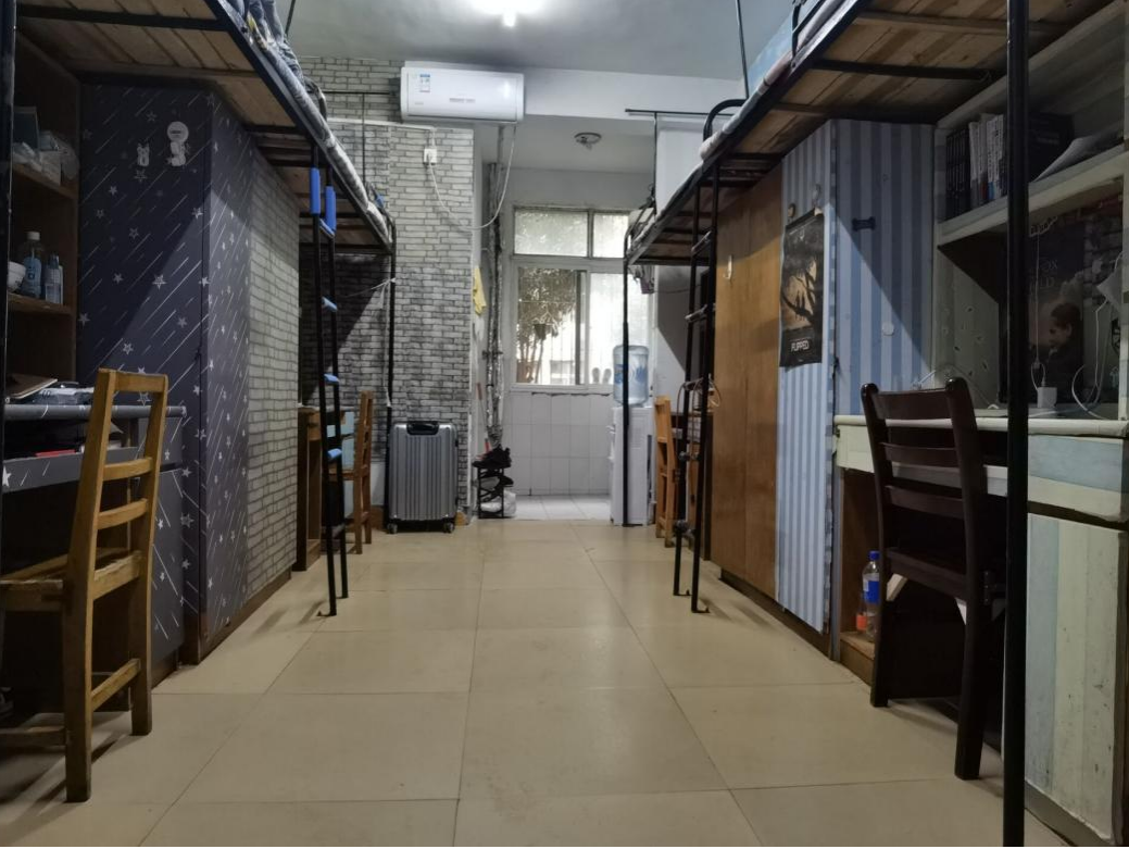 湖北理工学院宿舍条件怎么样,有空调和独立卫生间吗?(附宿舍图片)