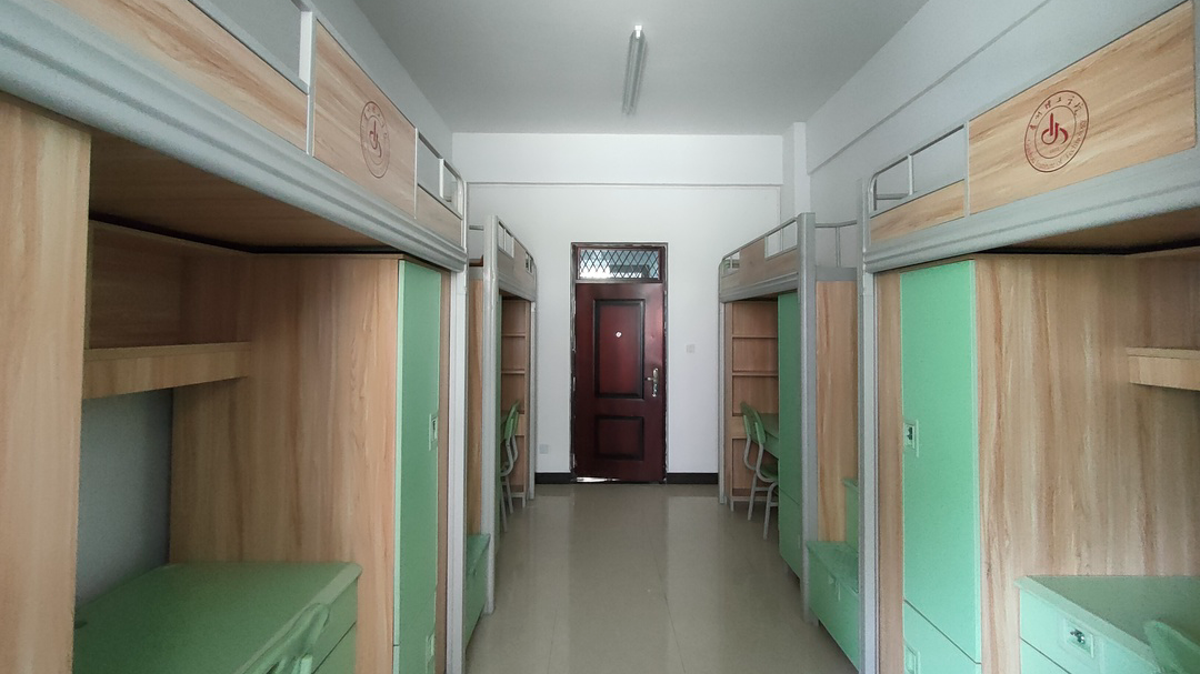 贵州理工学院宿舍条件怎么样,有空调和独立卫生间吗?(附宿舍图片)