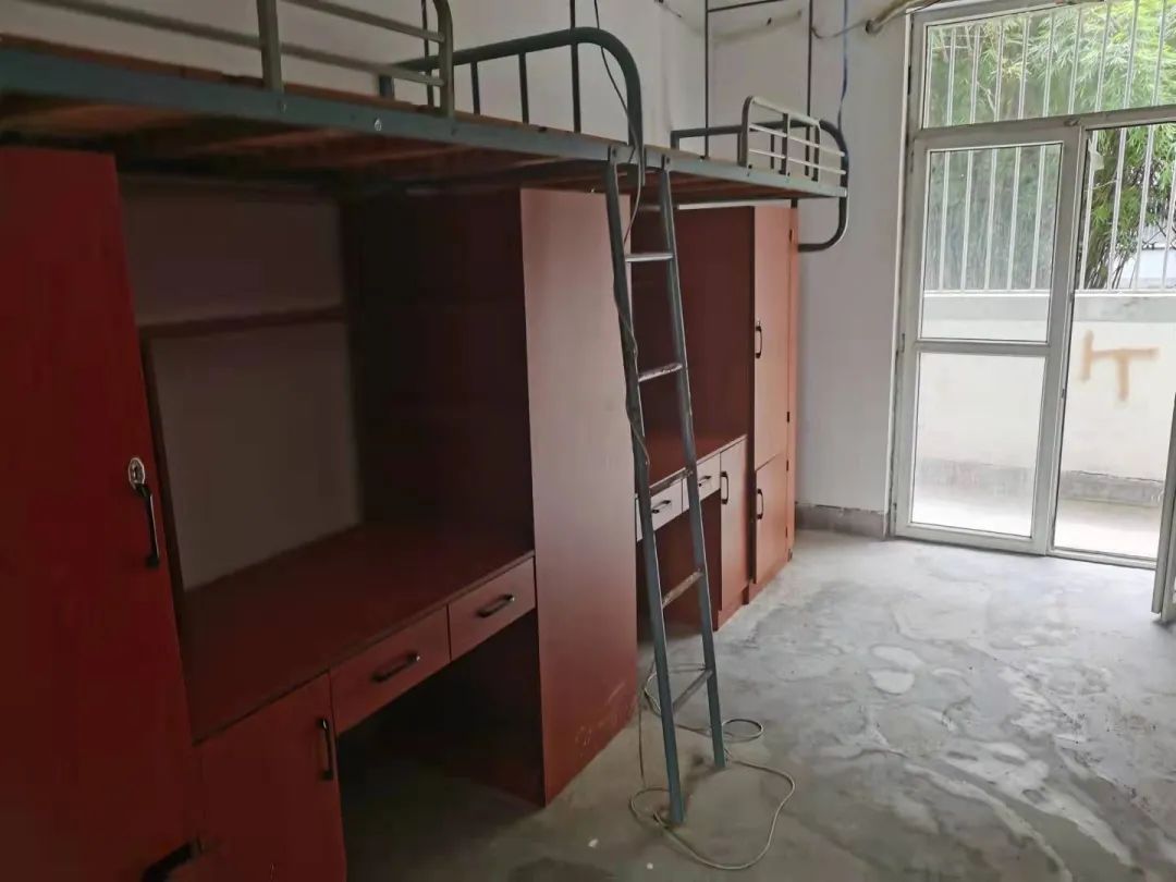 黄山学院宿舍条件怎么样,有空调和独立卫生间吗?(附宿舍图片)