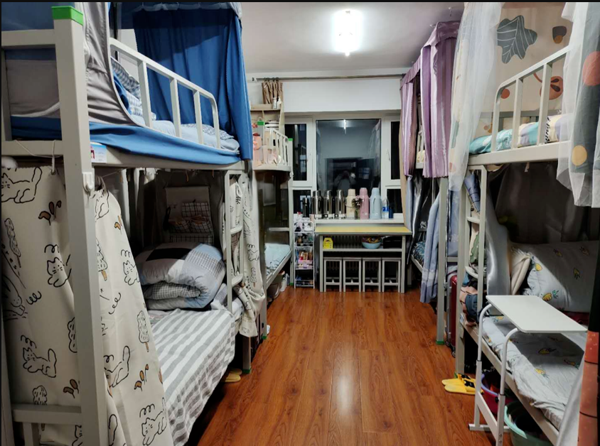 长春大学宿舍条件怎么样,有空调和独立卫生间吗?(附宿舍图片)