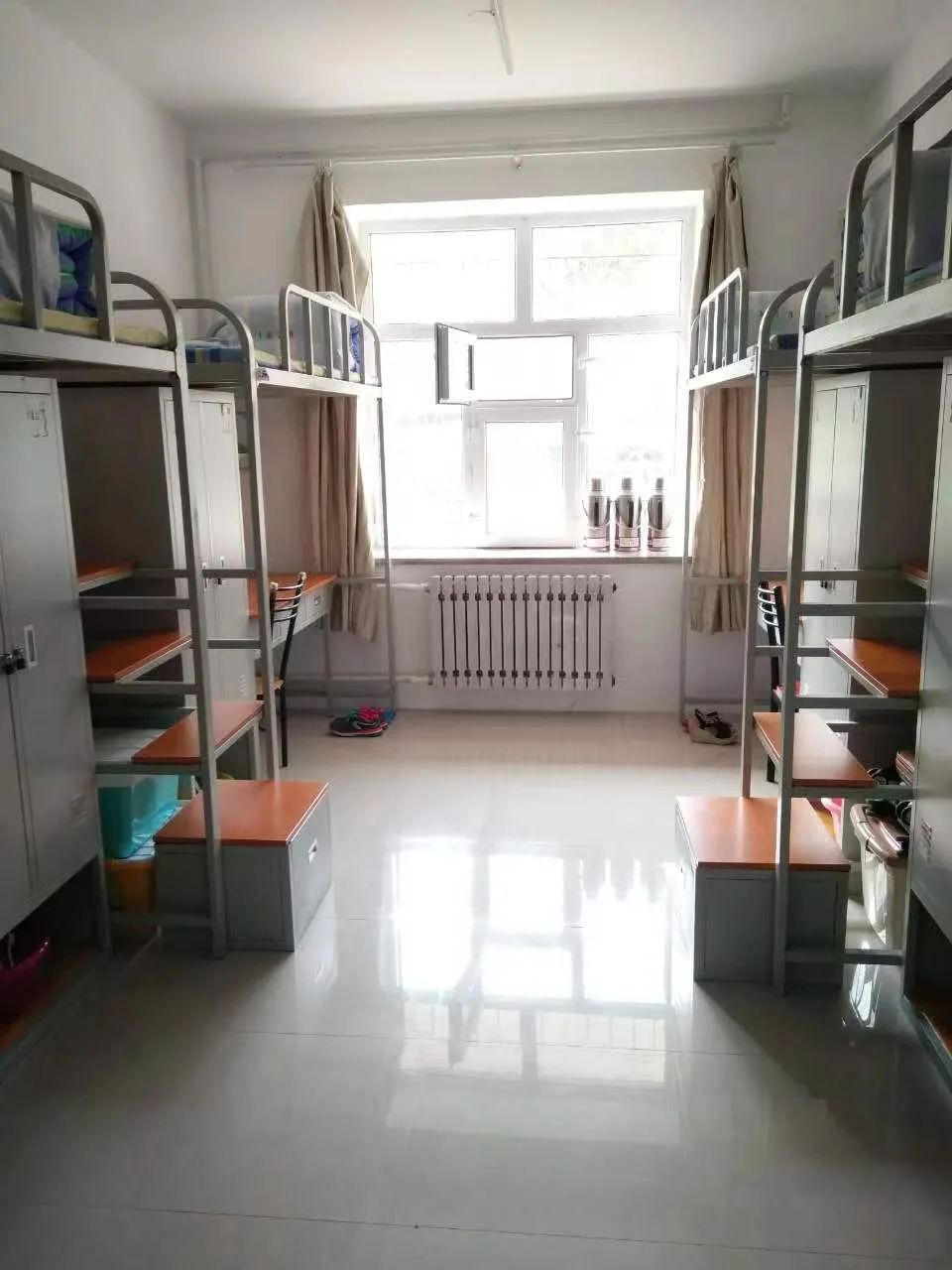 黑龙江大学宿舍条件怎么样,有空调和独立卫生间吗?(附宿舍图片)