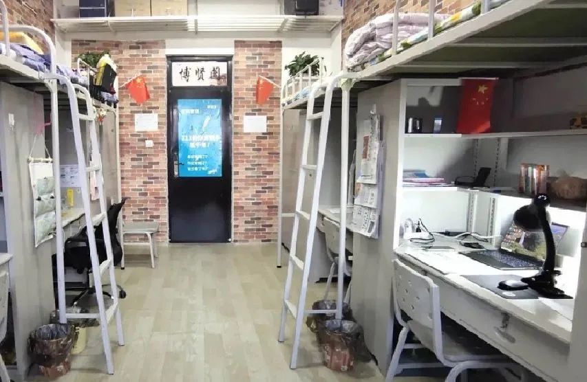 石河子大学宿舍条件怎么样,有空调和独立卫生间吗?(附宿舍图片)