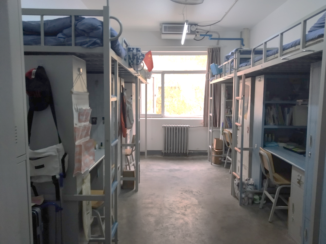 天津商业大学宿舍条件怎么样,有空调和独立卫生间吗?(附宿舍图片)