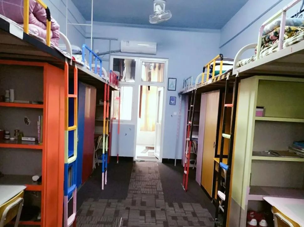 安阳学院宿舍条件怎么样,有空调和独立卫生间吗?(附宿舍图片)