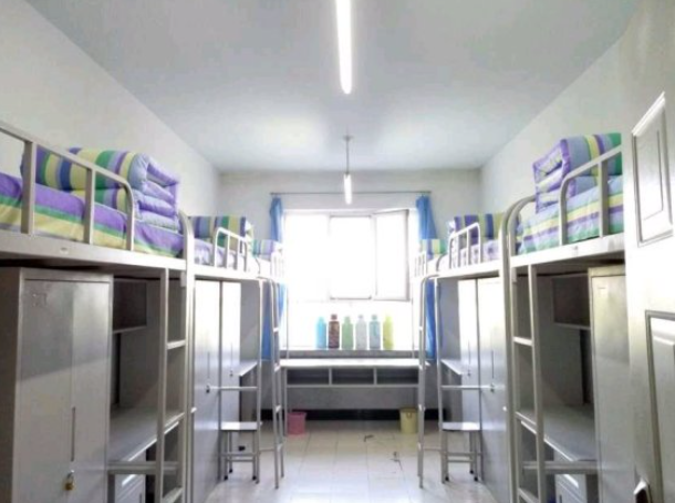 哈尔滨远东理工学院宿舍条件怎么样,有空调和独立卫生间吗?(附宿舍图片)