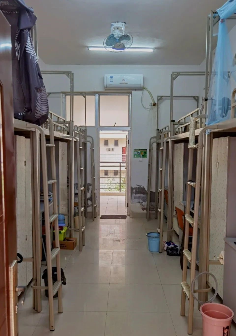 广西中医药大学宿舍条件怎么样,有空调和独立卫生间吗?(附宿舍图片)