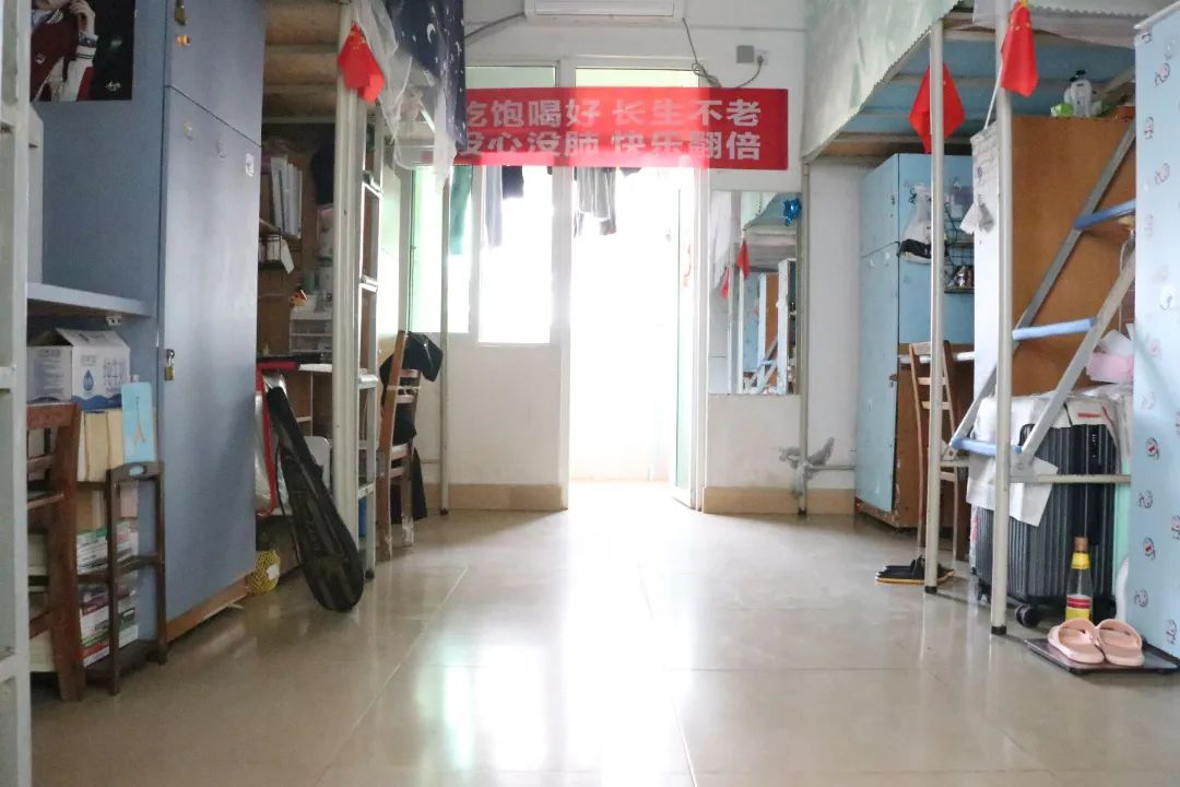 琼台师范学院宿舍条件怎么样,有空调和独立卫生间吗?(附宿舍图片)