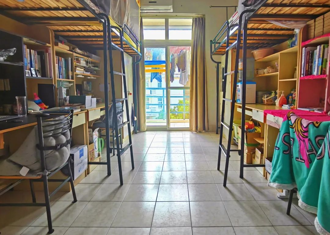 上海师范大学宿舍条件怎么样,有空调和独立卫生间吗?(附宿舍图片)