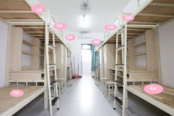 重庆城市科技学院宿舍条件怎么样,有空调和独立卫生间吗?(附宿舍图片)