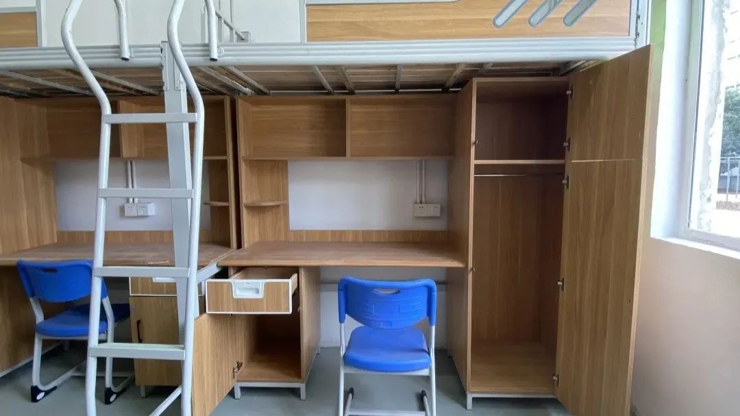 江苏科技大学宿舍条件怎么样,有空调和独立卫生间吗?(附宿舍图片)