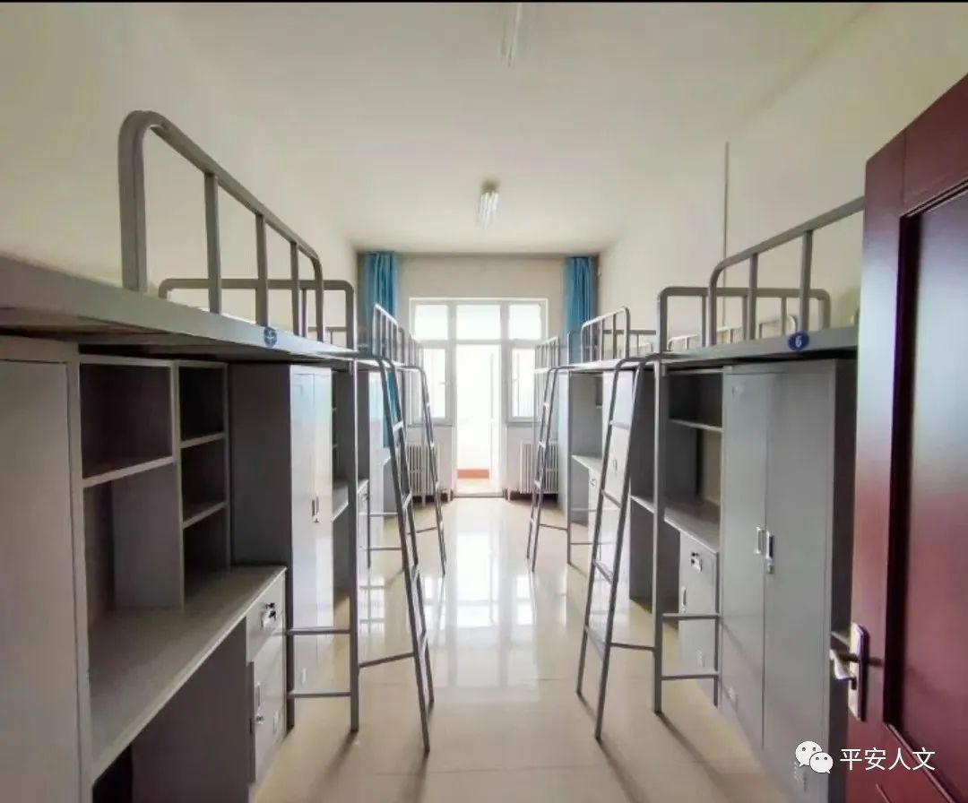 长春人文学院宿舍条件怎么样,有空调和独立卫生间吗?(附宿舍图片)