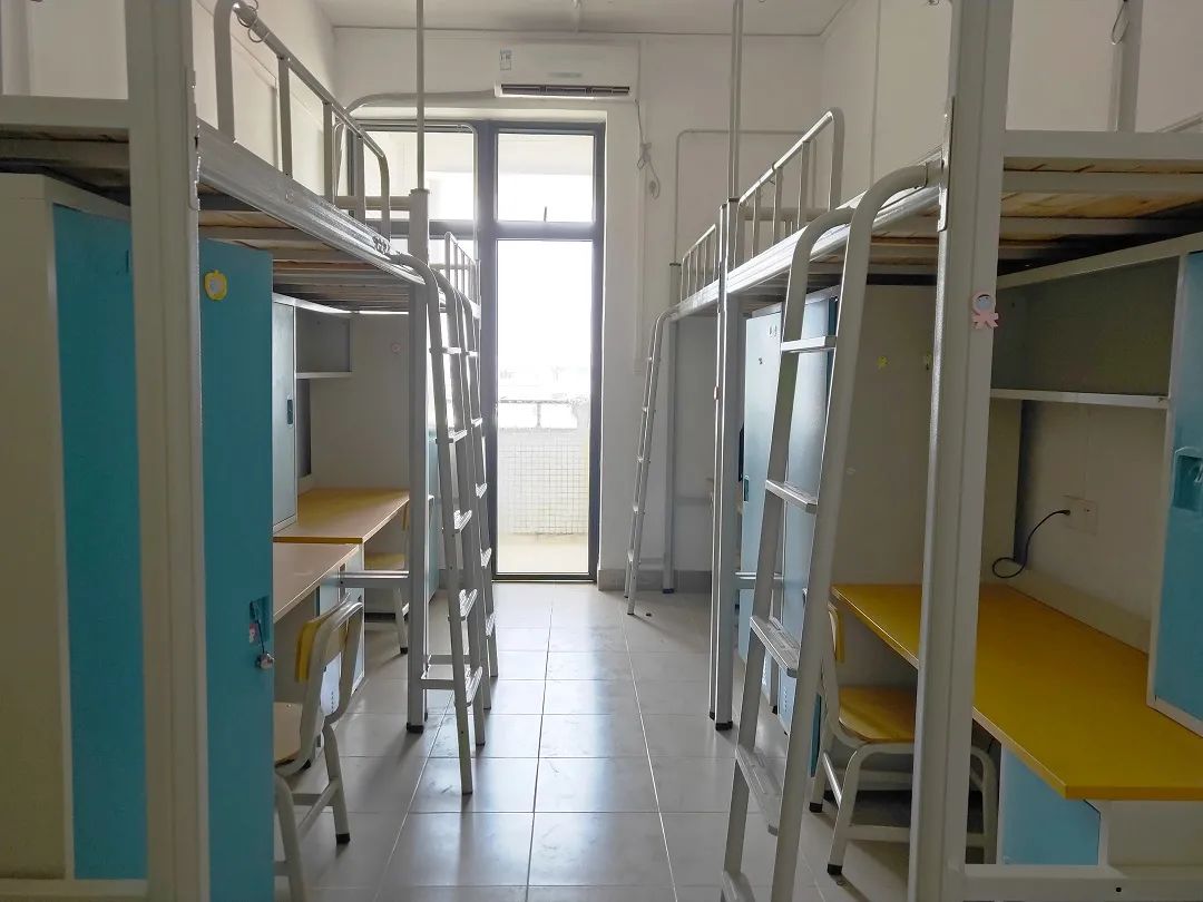 广东财经大学宿舍条件怎么样,有空调和独立卫生间吗?(附宿舍图片)