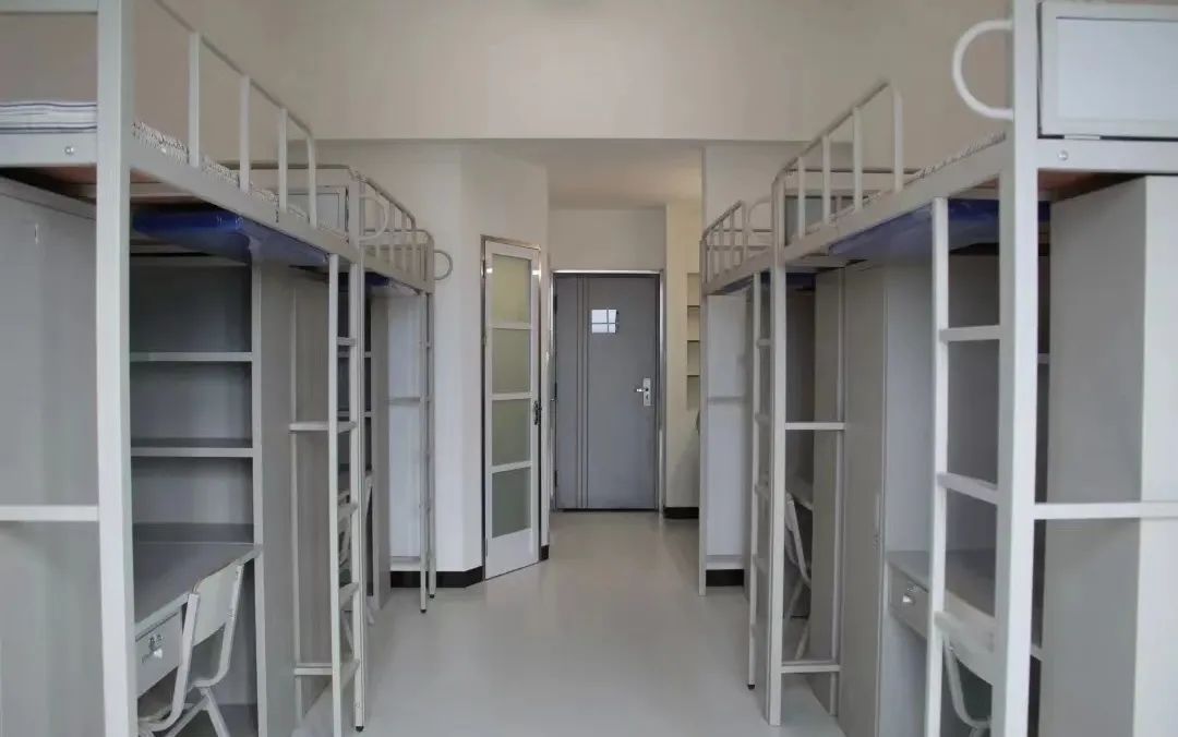 天津天狮学院宿舍条件怎么样,有空调和独立卫生间吗?(附宿舍图片)