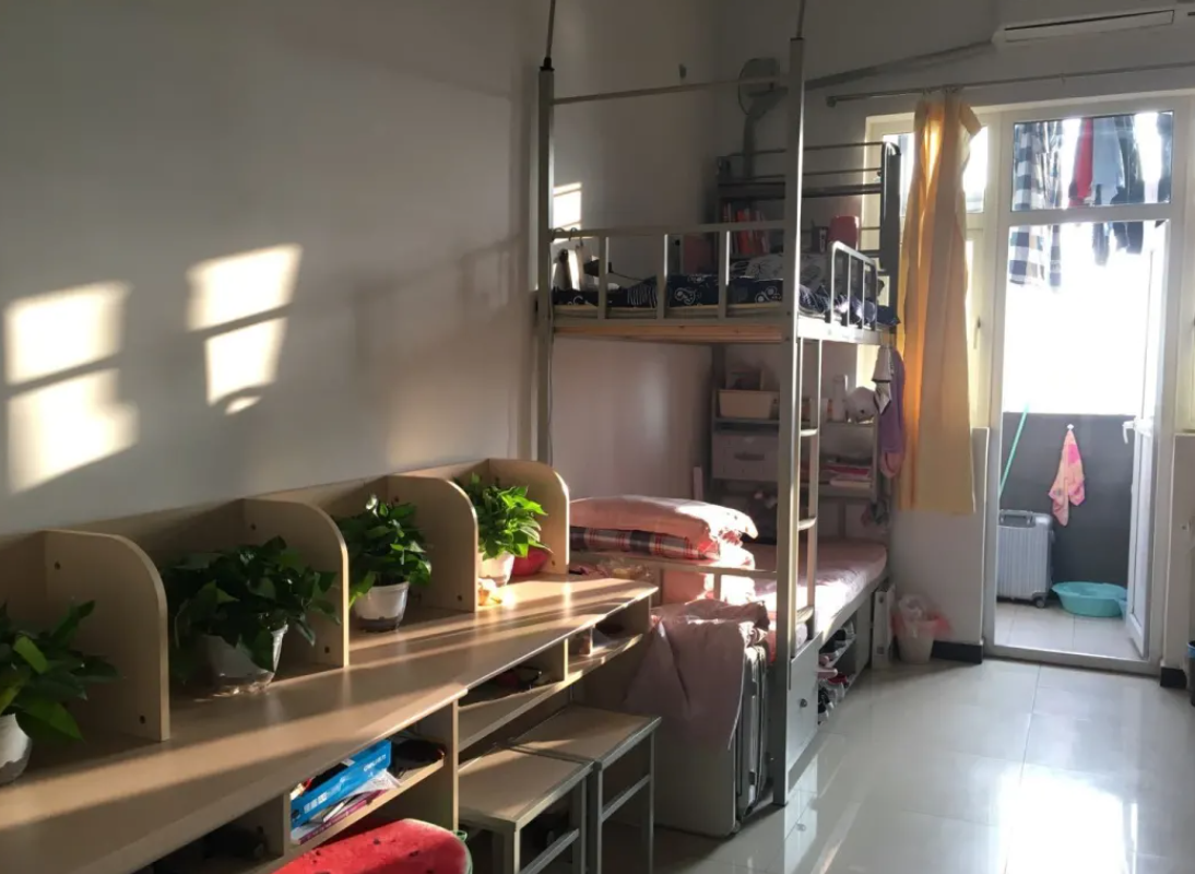 北方工业大学宿舍条件怎么样,有空调和独立卫生间吗?(附宿舍图片)