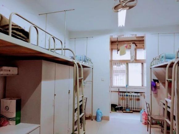 陕西师范大学宿舍条件怎么样,有空调和独立卫生间吗?(附宿舍图片)