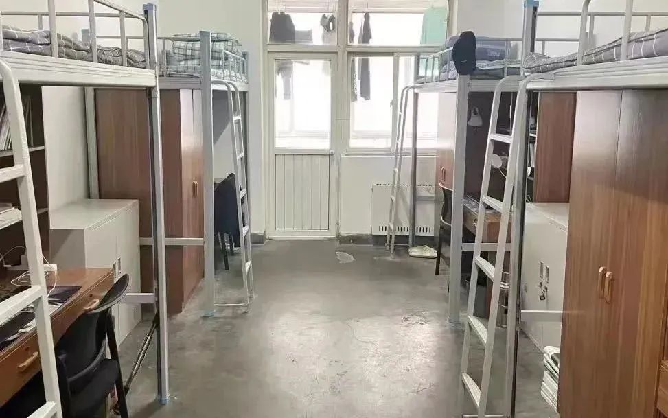 榆林学院宿舍条件怎么样,有空调和独立卫生间吗?(附宿舍图片)