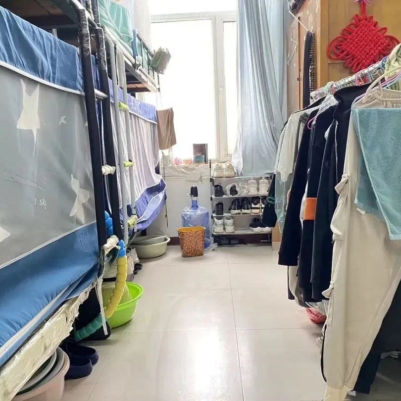 沈阳农业大学宿舍条件怎么样,有空调和独立卫生间吗?(附宿舍图片)