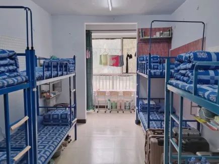 河北民族师范学院宿舍条件怎么样,有空调和独立卫生间吗?(附宿舍图片)