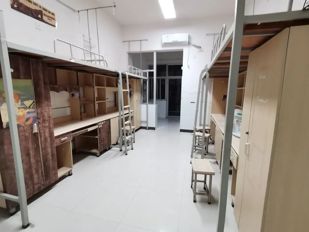 桂林医学院宿舍条件怎么样,有空调和独立卫生间吗?(附宿舍图片)