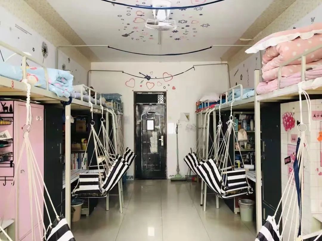 信阳学院宿舍条件怎么样,有空调和独立卫生间吗?(附宿舍图片)
