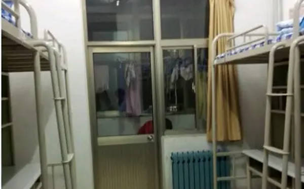山东体育学院宿舍条件怎么样,有空调和独立卫生间吗?(附宿舍图片)