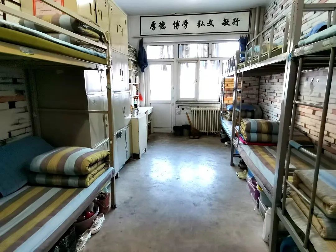 唐山师范学院宿舍条件怎么样,有空调和独立卫生间吗?(附宿舍图片)
