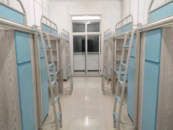 河北中医学院宿舍条件怎么样,有空调和独立卫生间吗?(附宿舍图片)