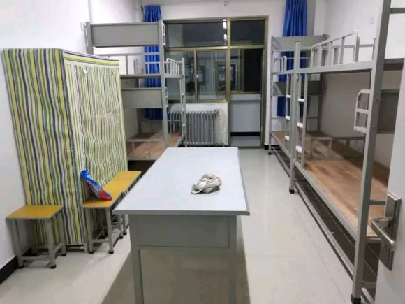 甘肃医学院宿舍条件怎么样,有空调和独立卫生间吗?(附宿舍图片)