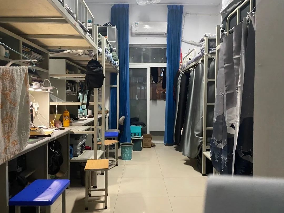 河南科技大学宿舍条件怎么样,有空调和独立卫生间吗?(附宿舍图片)