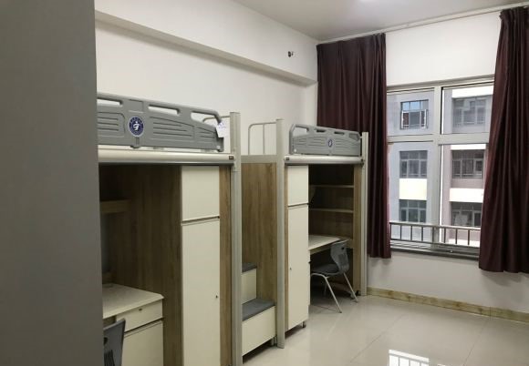 宁夏医科大学宿舍条件怎么样,有空调和独立卫生间吗?(附宿舍图片)